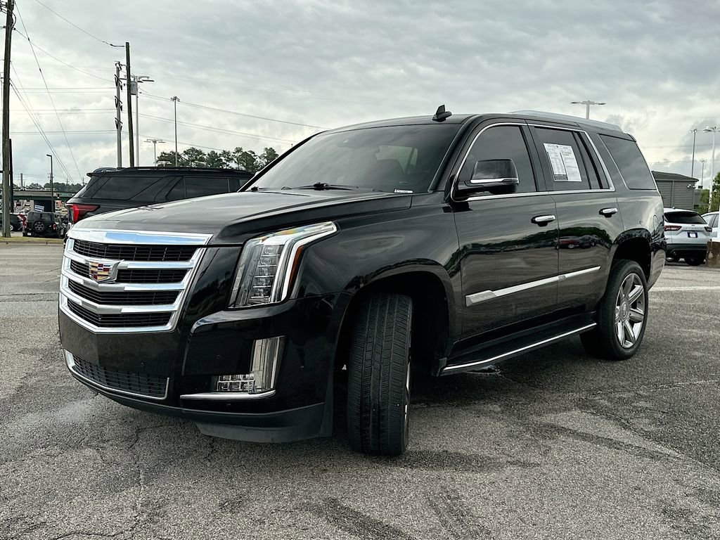 Used 2019 Cadillac Escalade Luxury RWD image 2
