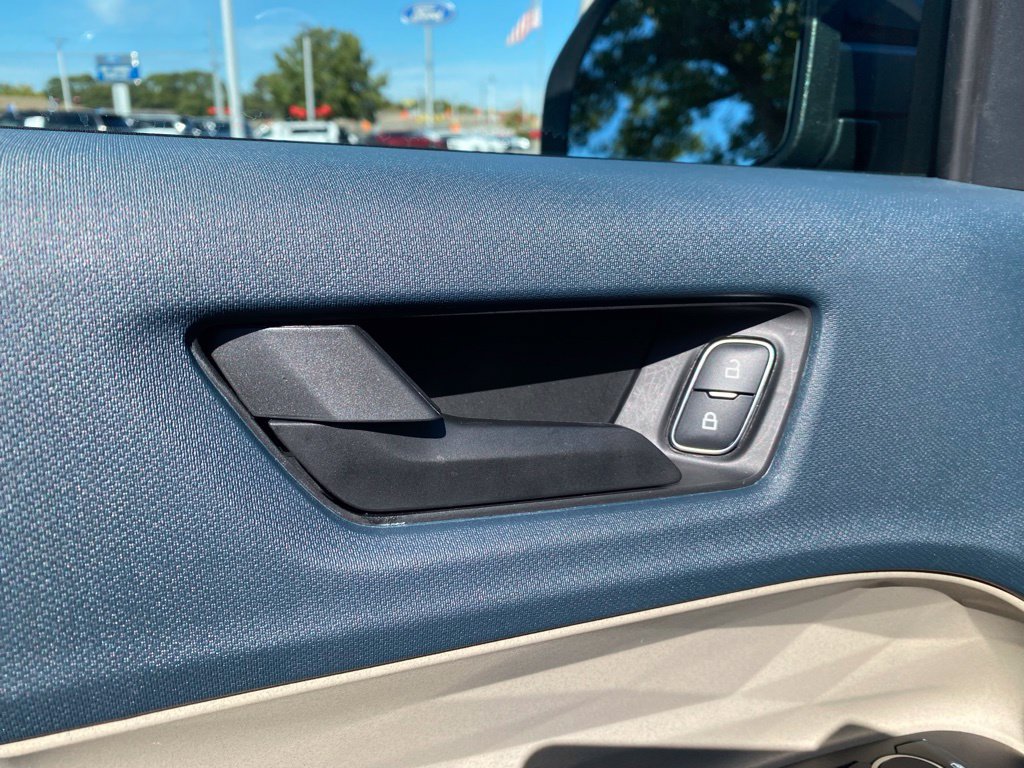 Certified 2025 Ford Maverick Lariat AWD/4WD image 10