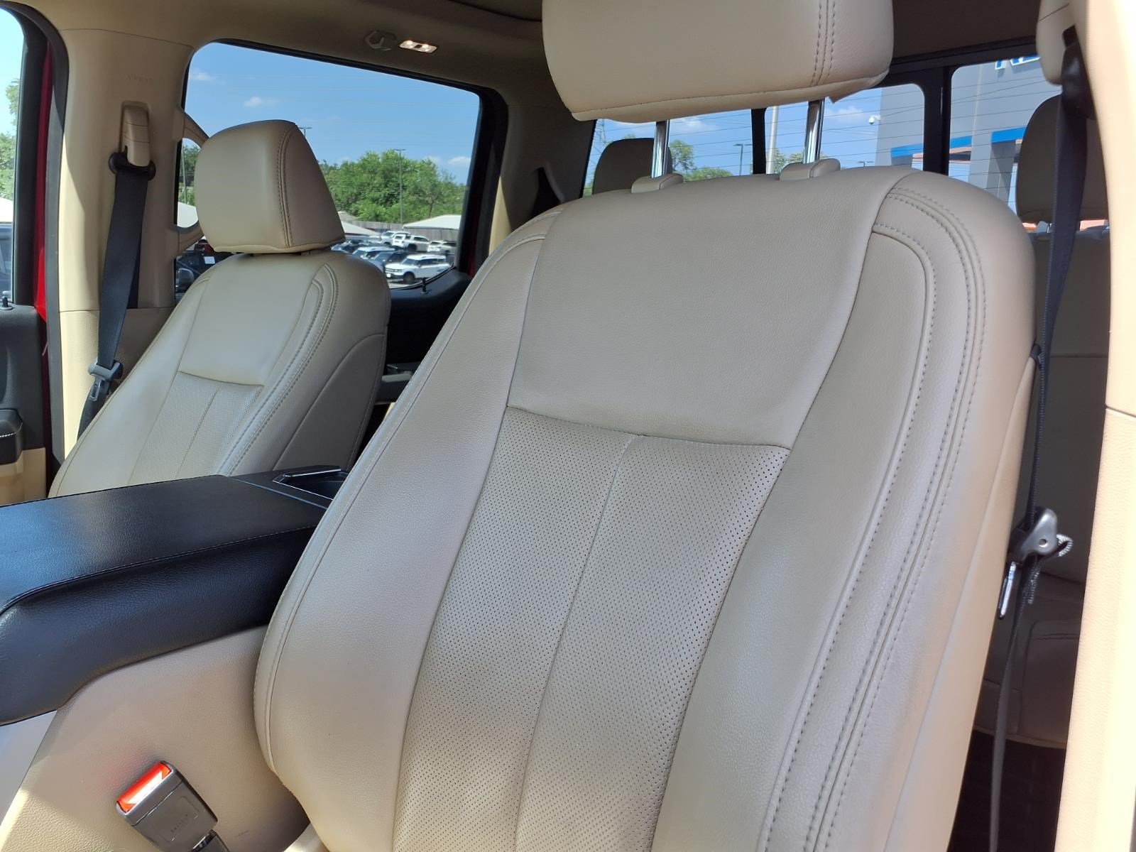Certified 2021 Ford F250 Lariat w/ Lariat Ultimate Package AWD/4WD image 15