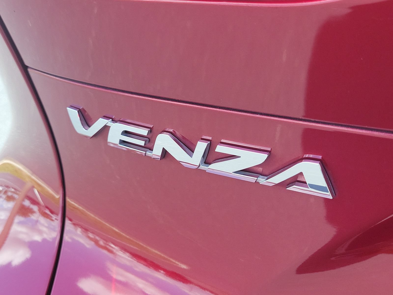 Used 2021 Toyota Venza Limited AWD/4WD image 6