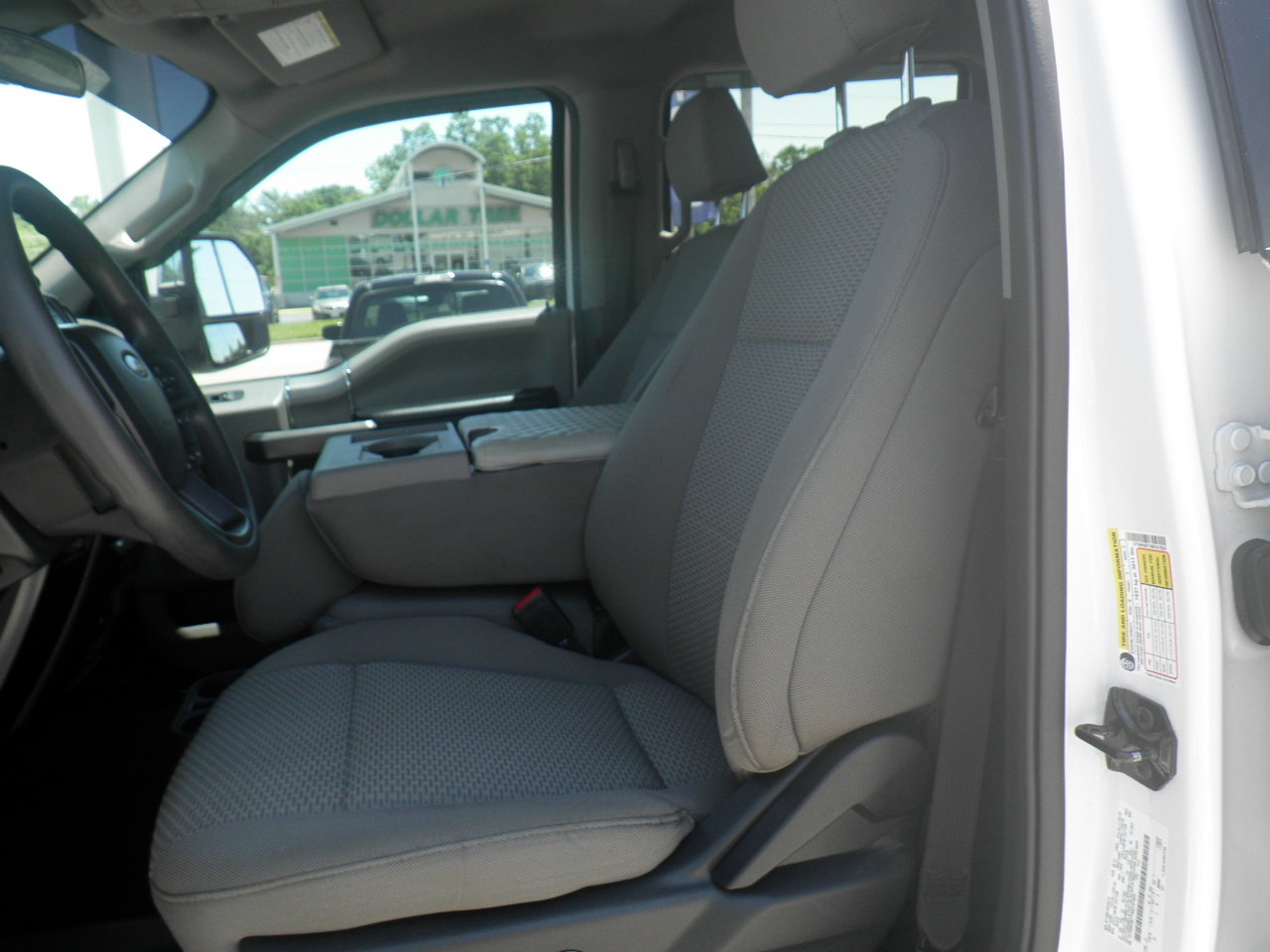 Certified 2022 Ford F350 XLT w/ XLT Premium Package AWD/4WD image 17