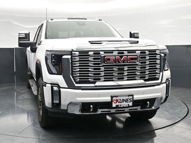 Used 2025 GMC Sierra 2500 Denali AWD/4WD image 6