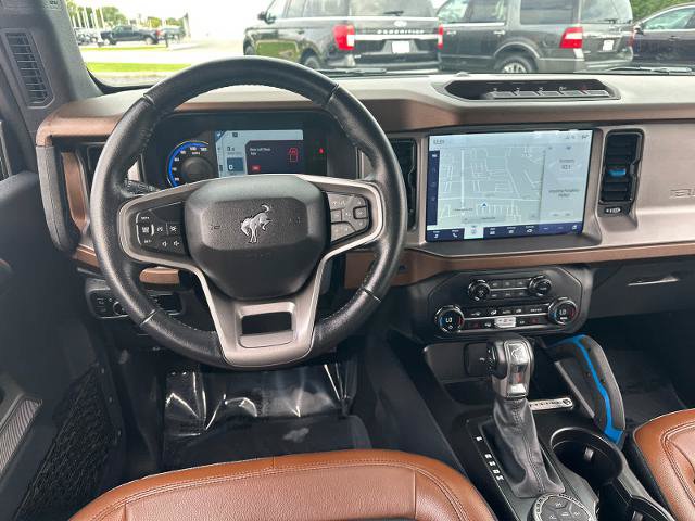 Certified 2023 Ford Bronco Outer Banks w/ Sasquatch Package AWD/4WD image 16