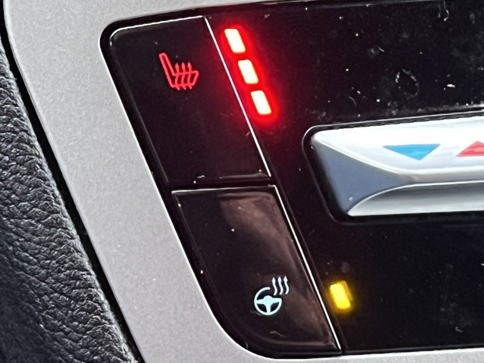 Certified 2023 Ford Explorer XLT w/ Equipment Group 202A image 27