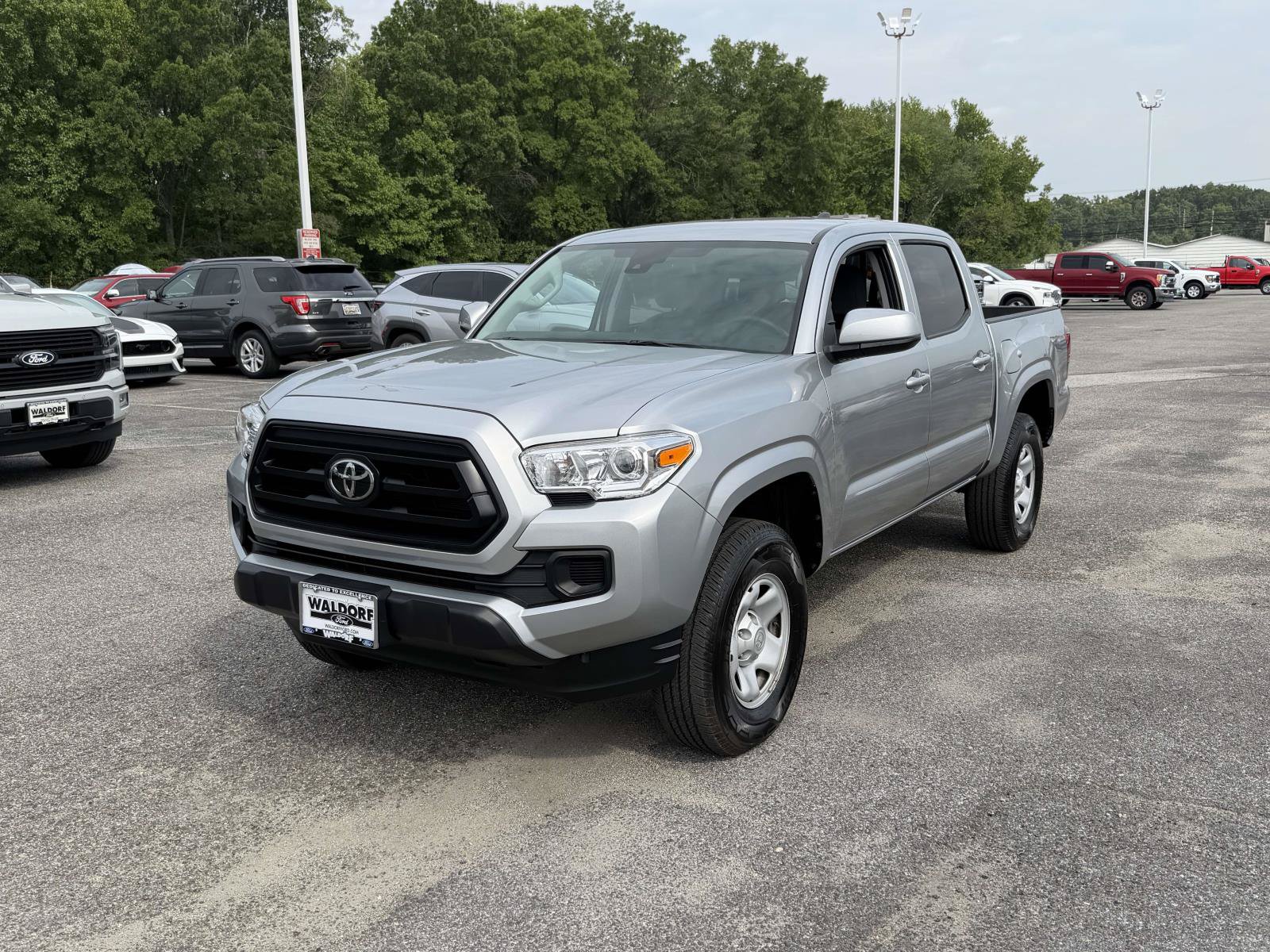 Used 2023 Toyota Tacoma SR AWD/4WD image 5