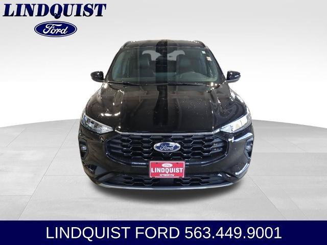 Certified 2023 Ford Escape ST-Line Select w/ Tech Pack #2 AWD/4WD image 4