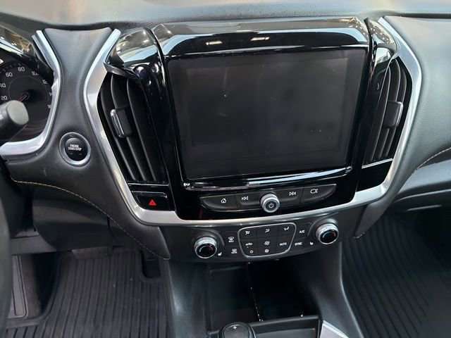 Used 2019 Chevrolet Traverse LT w/ LT Premium Package image 4