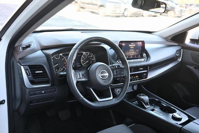 Used 2023 Nissan Rogue SV image 19