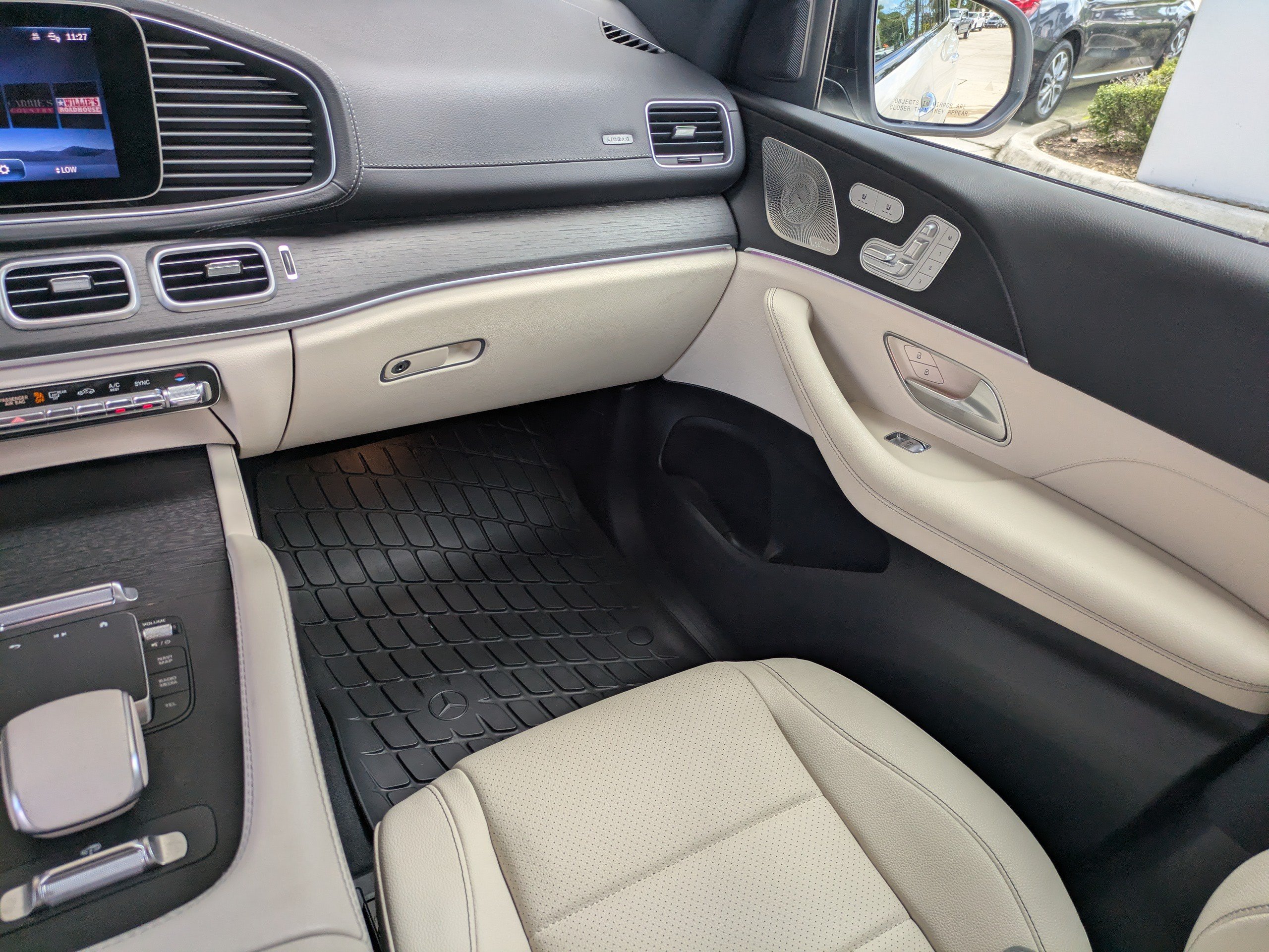 Used 2025 Mercedes-Benz GLS 450 4MATIC image 19