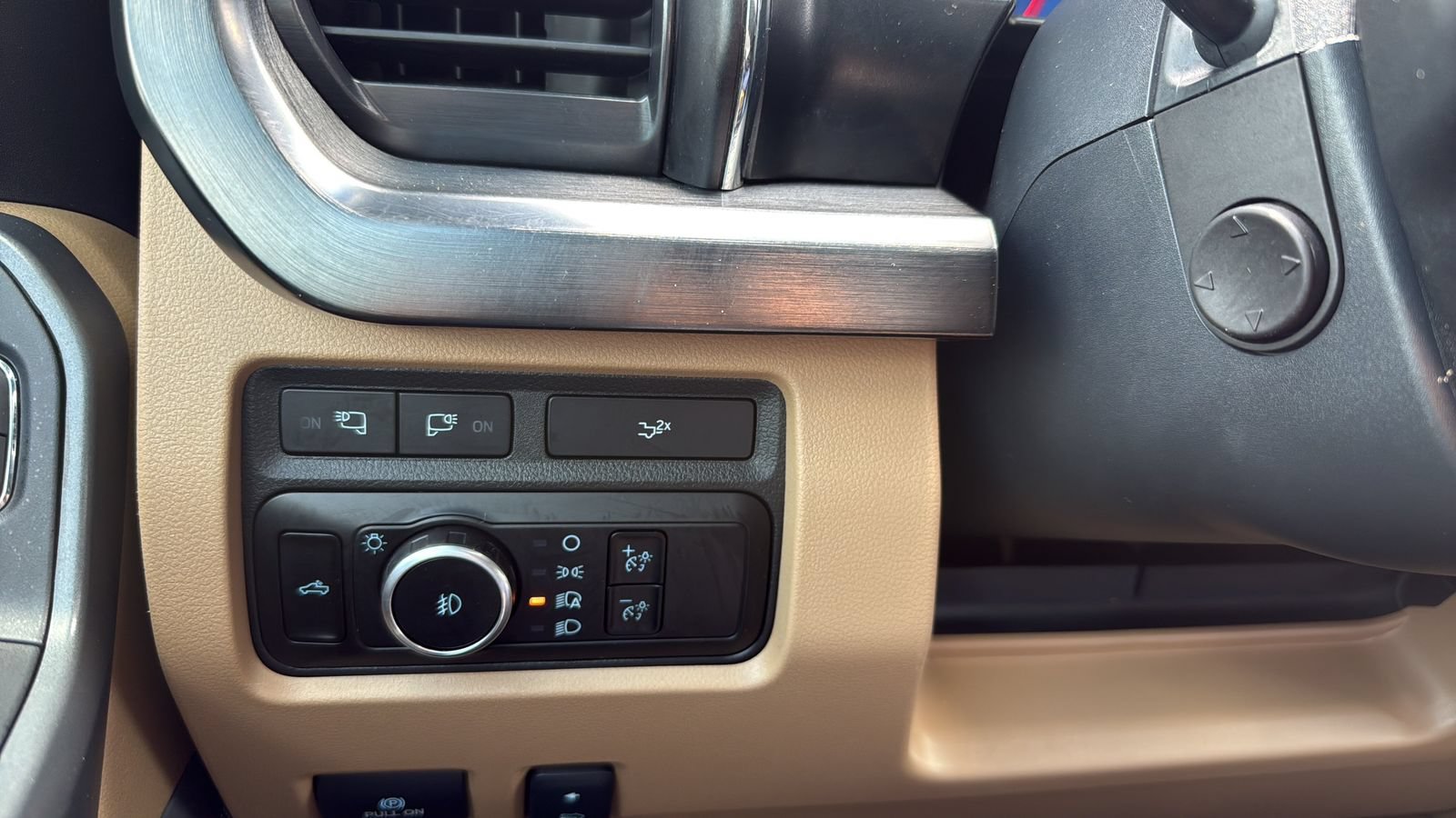 Certified 2024 Ford F450 Lariat w/ Lariat Ultimate Package AWD/4WD image 18