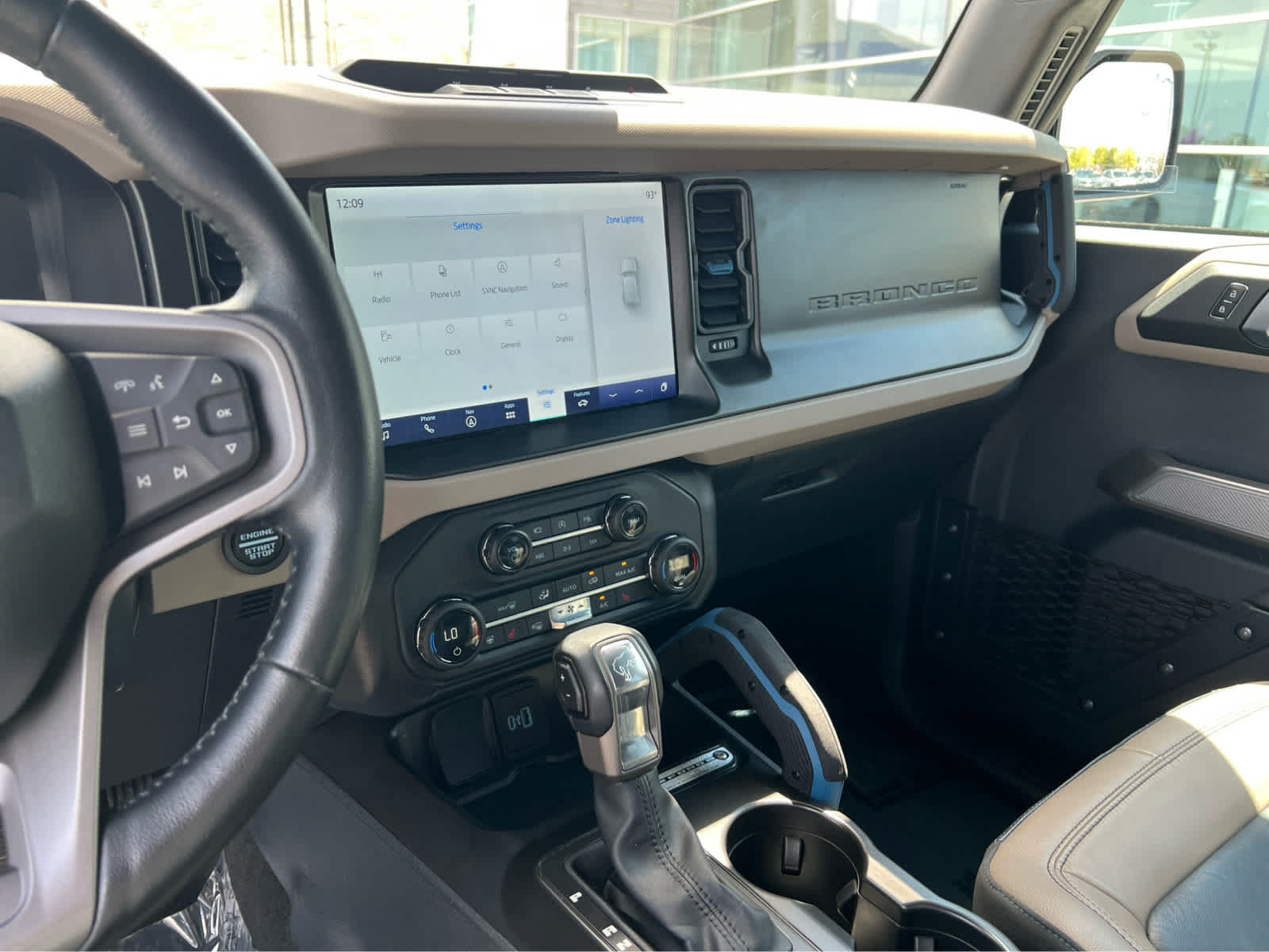 Certified 2023 Ford Bronco Wildtrak AWD/4WD image 35