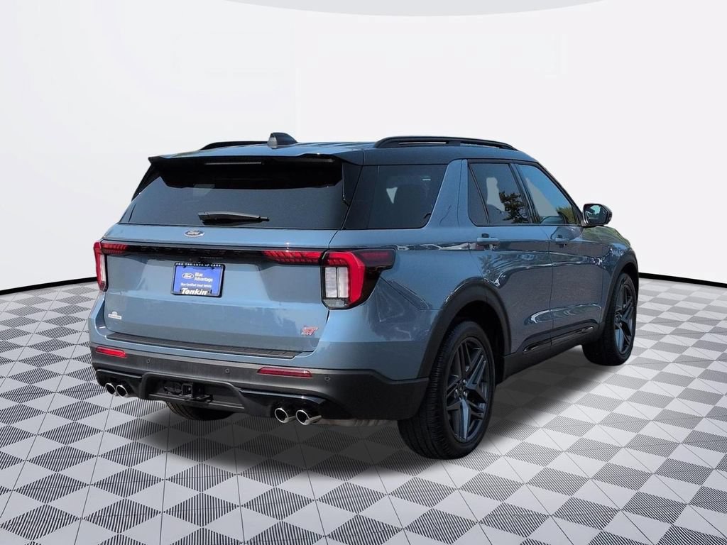 Certified 2025 Ford Explorer ST AWD/4WD image 5