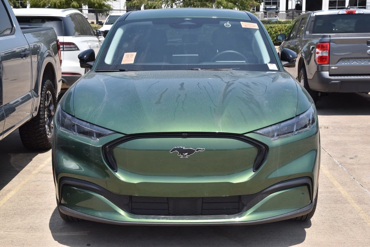 Certified 2025 Ford Mustang Mach-E Premium AWD/4WD image 3