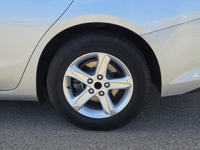 Used 2022 Chevrolet Malibu LS image 13