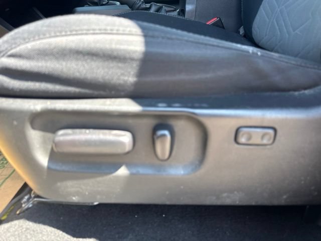 Used 2021 Toyota Tacoma TRD Sport w/ Technology Package AWD/4WD image 17
