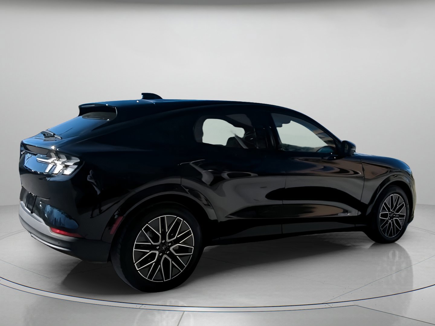 Certified 2025 Ford Mustang Mach-E Premium image 21