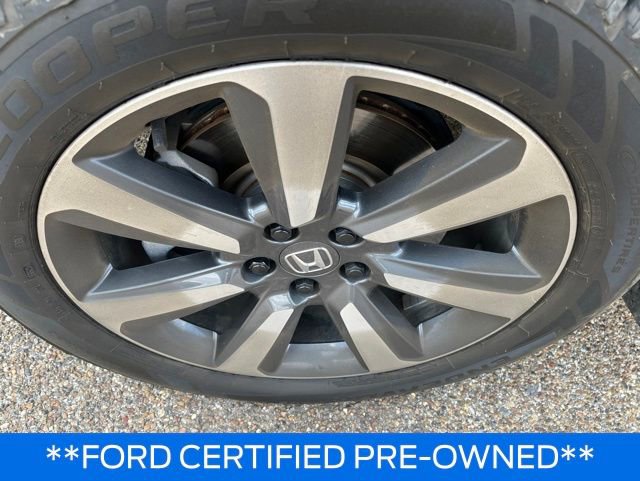Used 2024 Honda Pilot Touring image 5