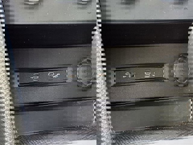 Used 2022 Volkswagen Taos SE image 11