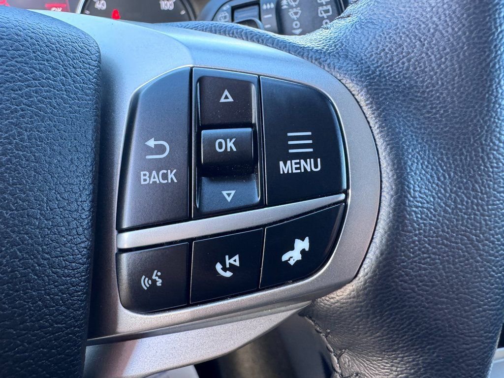 Certified 2021 Ford Explorer XLT w/ Equipment Group 202A image 19