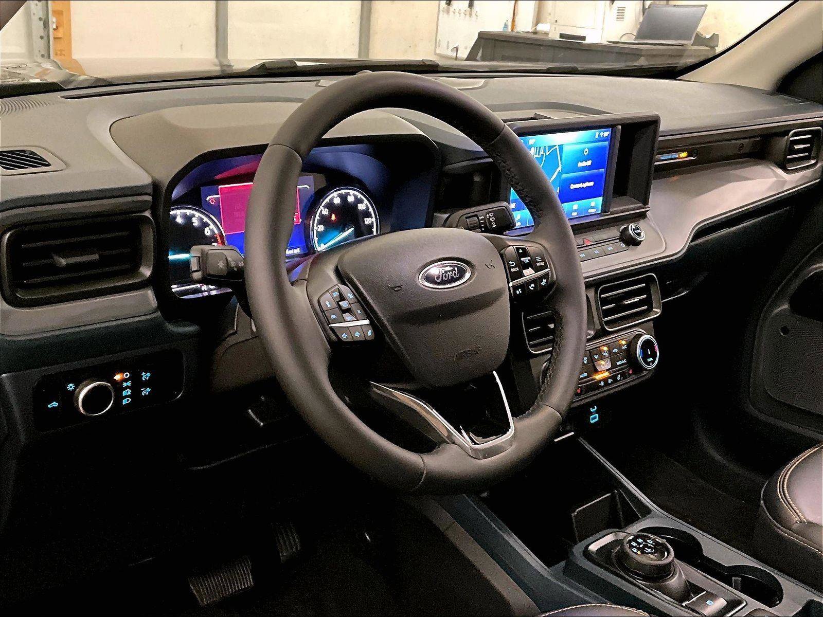 Certified 2024 Ford Maverick Tremor w/ Tremor Off-Road Package AWD/4WD image 12