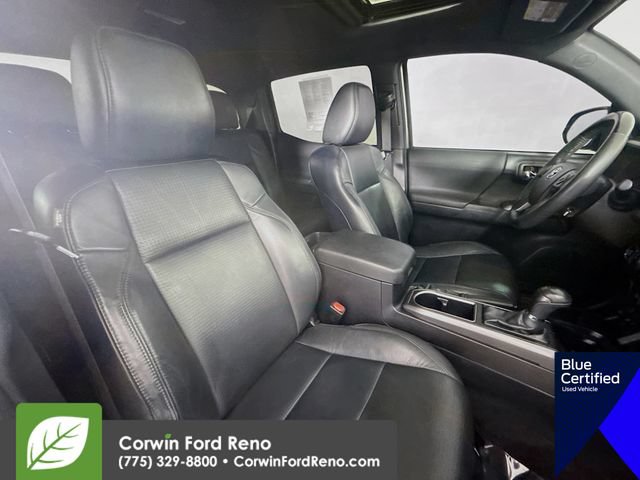 Used 2021 Toyota Tacoma TRD Sport w/ TRD Premium Sport Package AWD/4WD image 31