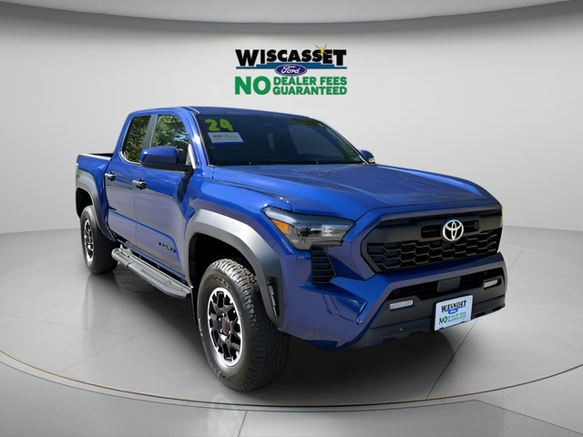 Used 2024 Toyota Tacoma TRD Off-Road AWD/4WD image 22