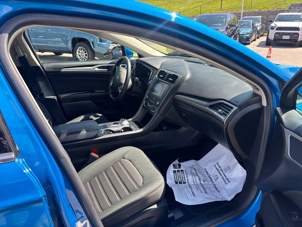 Certified 2020 Ford Fusion SE FWD image 13
