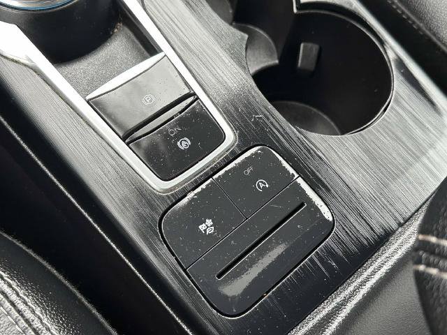Certified 2022 Ford Escape SEL AWD/4WD image 37