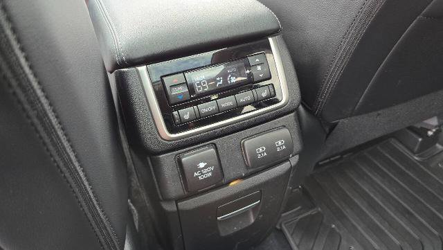 Used 2022 Subaru Ascent Touring image 24