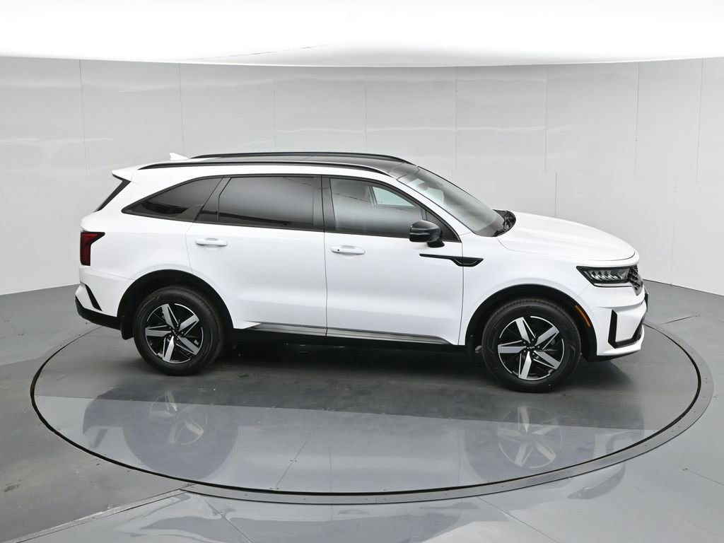 Used 2023 Kia Sorento S w/ Panoramic Sunroof Package image 11
