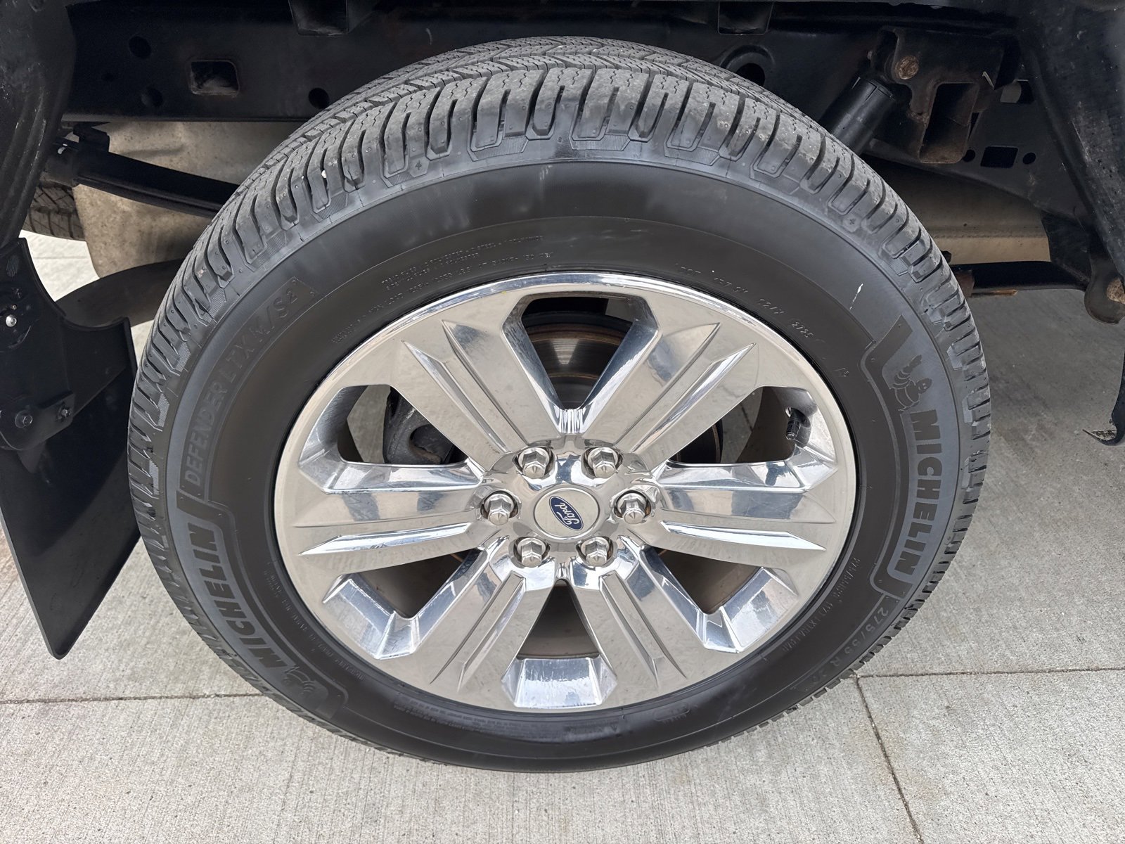 Certified 2019 Ford F150 XLT w/ Equipment Group 302A Luxury image 21