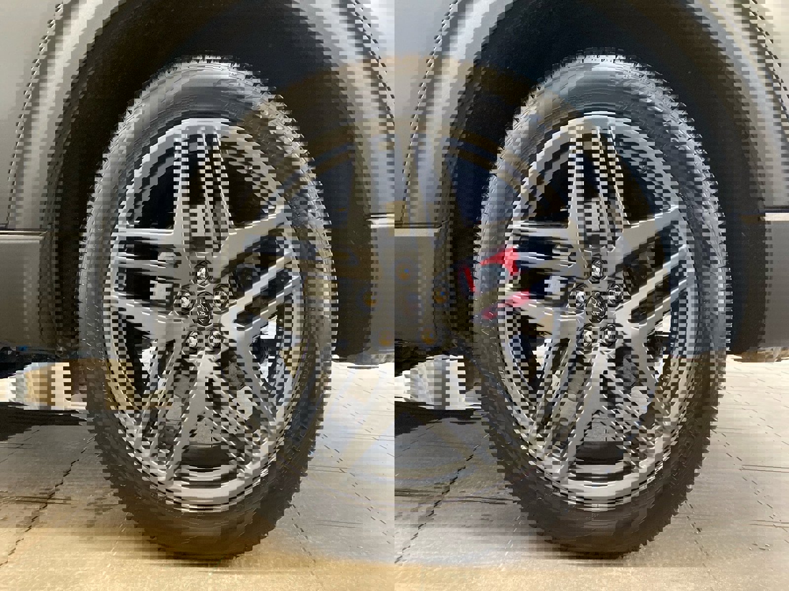 Certified 2025 Ford Explorer ST image 26