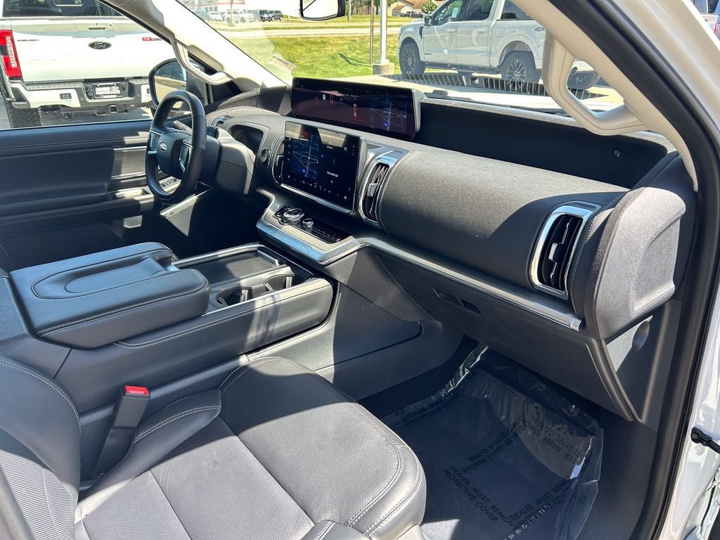 Certified 2025 Ford Expedition Max Platinum AWD/4WD image 28