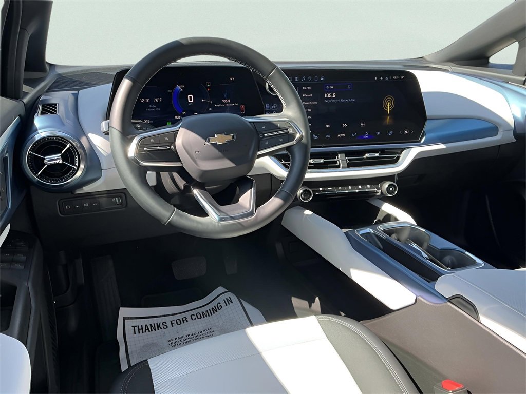 Used 2025 Chevrolet Equinox EV LT image 33