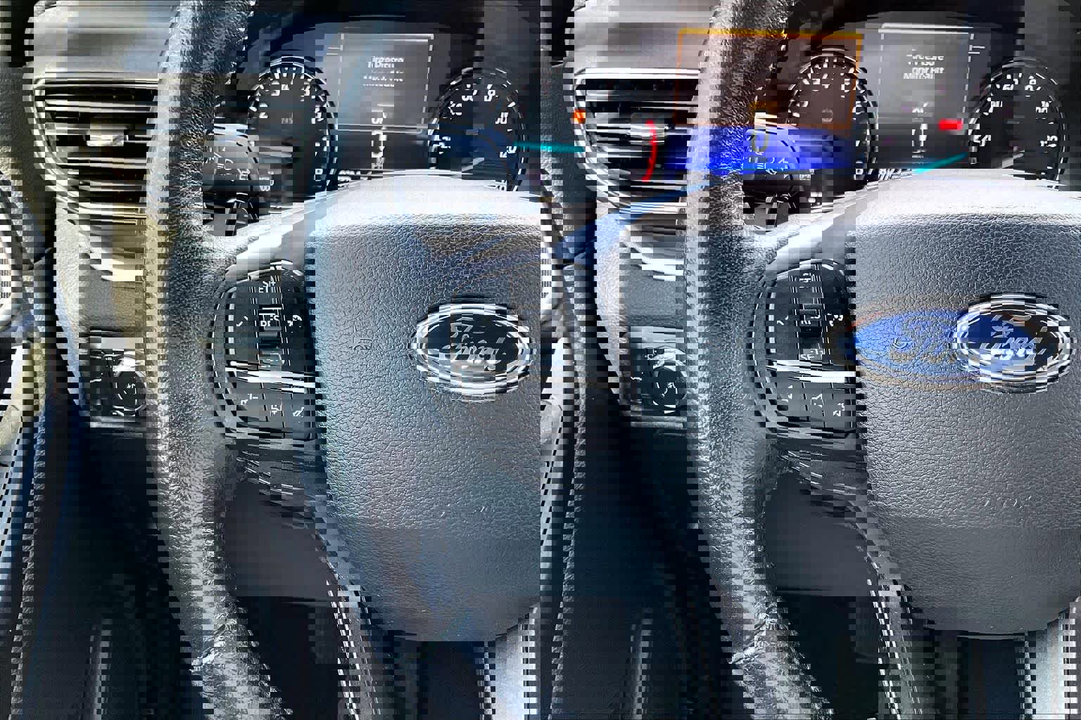 Certified 2020 Ford Explorer XLT w/ Equipment Group 202A RWD image 24