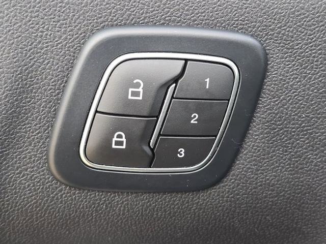Certified 2025 Ford Escape SE w/ PHEV Premium Package FWD image 14