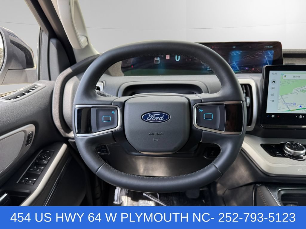 Certified 2025 Ford Expedition Active AWD/4WD image 12