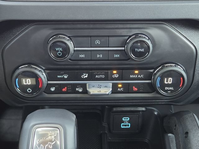 Certified 2025 Ford Bronco Badlands AWD/4WD image 18