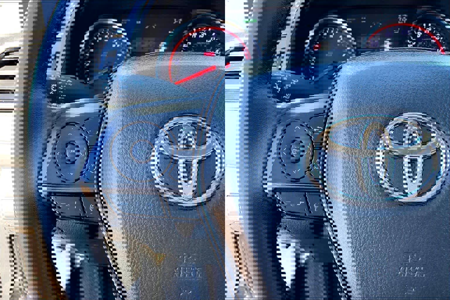 Used 2024 Toyota Camry XSE image 23