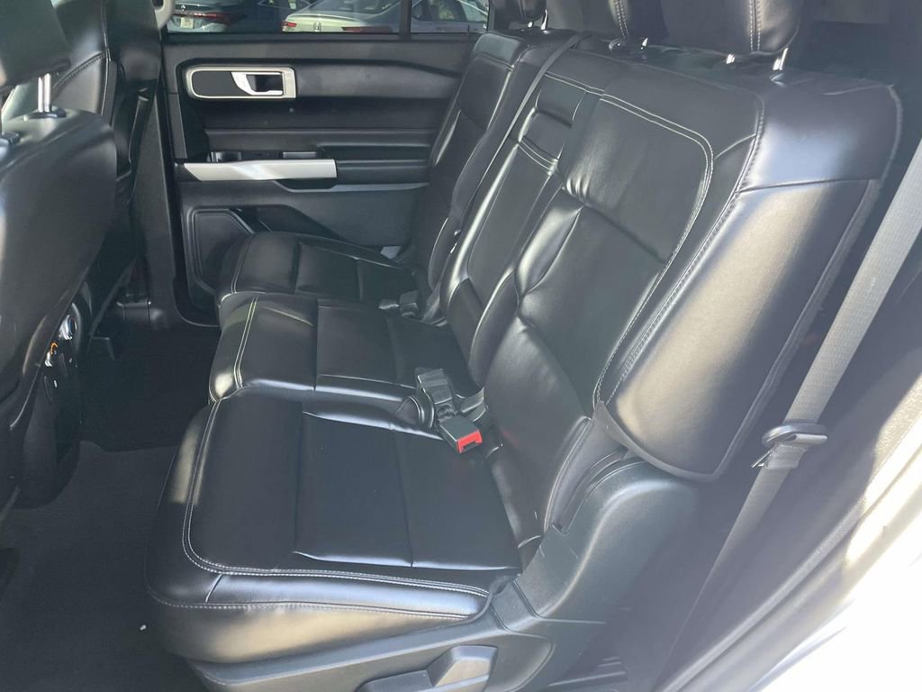 Certified 2021 Ford Explorer XLT w/ Equipment Group 202A image 21