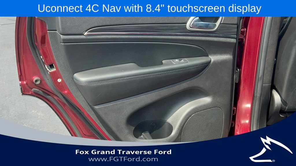 Used 2020 Jeep Grand Cherokee Limited AWD/4WD image 32