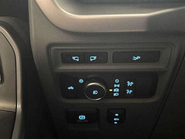 Certified 2022 Ford F150 XLT w/ Equipment Group 302A High image 16