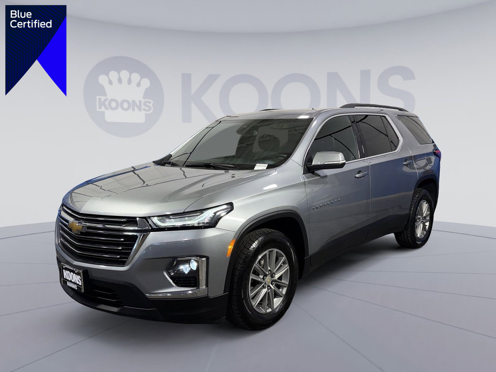 Used 2023 Chevrolet Traverse LT image 1