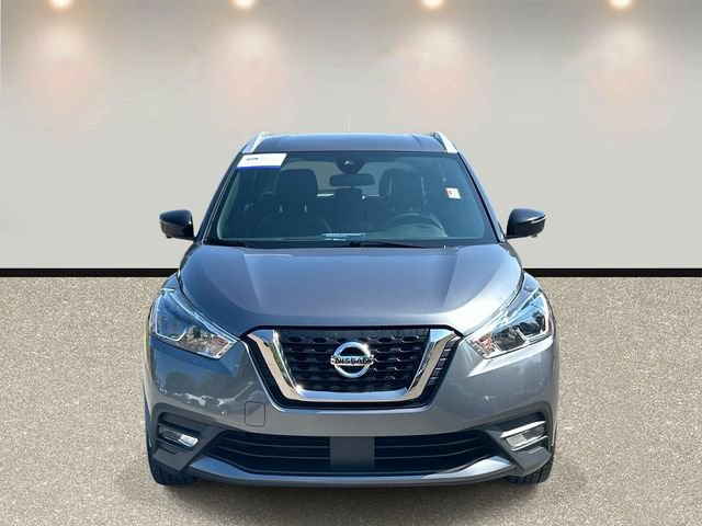 Used 2020 Nissan Kicks SR w/ SR Premium Package FWD image 2