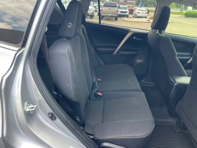Used 2018 Toyota RAV4 XLE FWD image 21