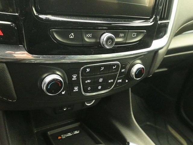 Used 2023 Chevrolet Traverse LT w/ LPO, Floor Liner Package image 18