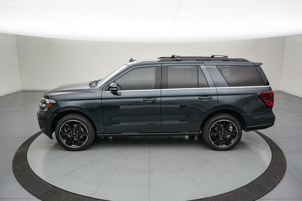 Certified 2024 Ford Expedition Limited AWD/4WD image 7