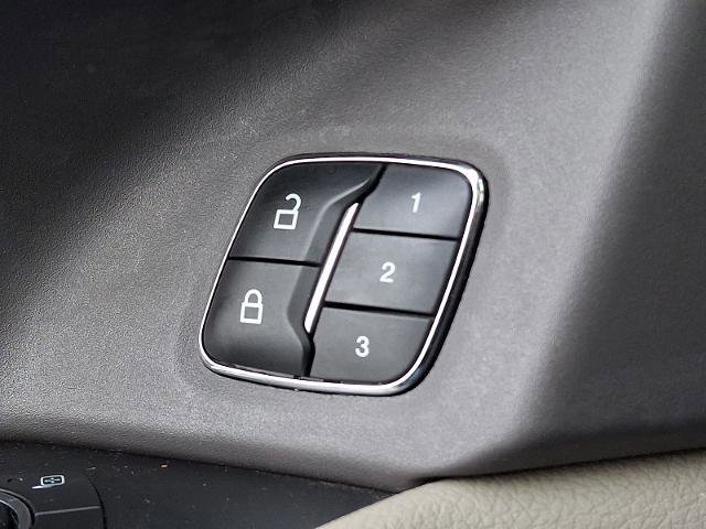 Certified 2020 Ford Expedition Limited image 22