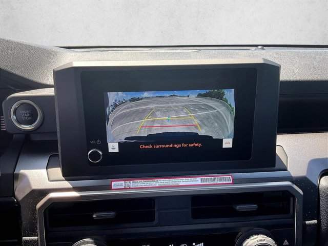 Used 2025 Toyota 4Runner SR5 AWD/4WD image 23