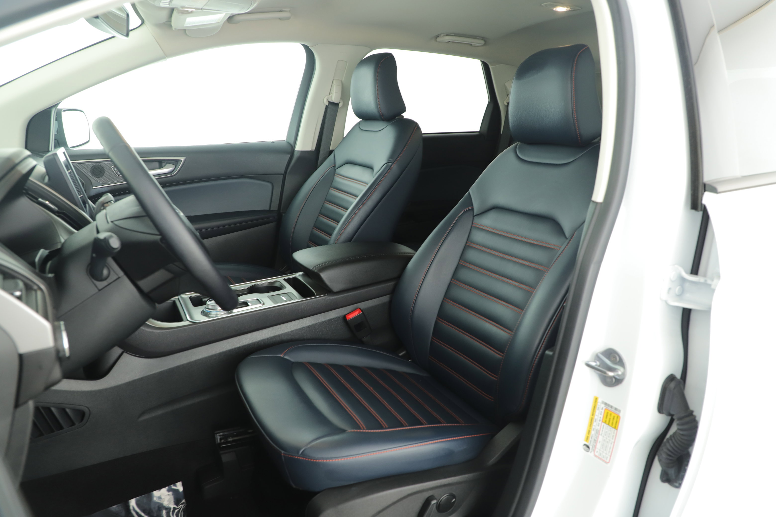 Certified 2023 Ford Edge SEL w/ Sport Appearance Package AWD/4WD image 11